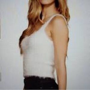 Willow & Wind Cream Sweater Tank Top Sz Medium